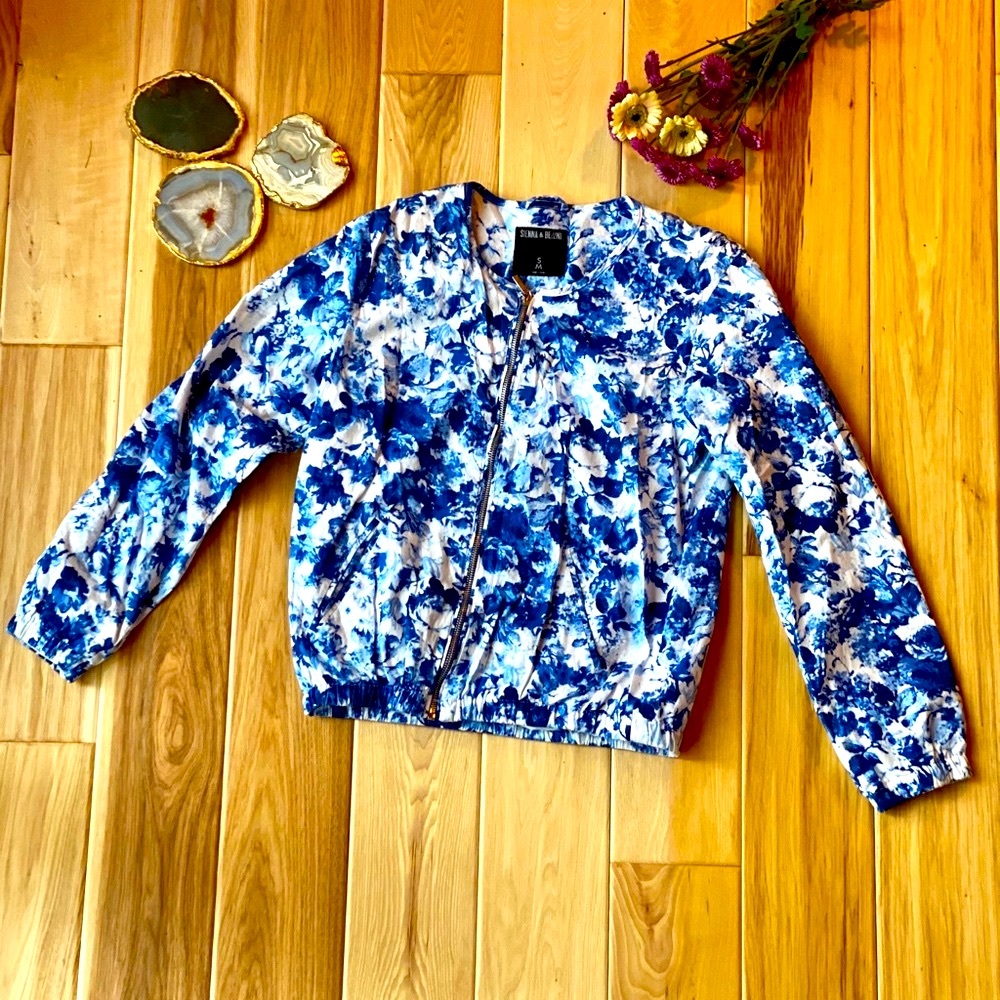 NWOT-Sienna&Bellini Blue/White Floral BomberJacket - Picture 3 of 8
